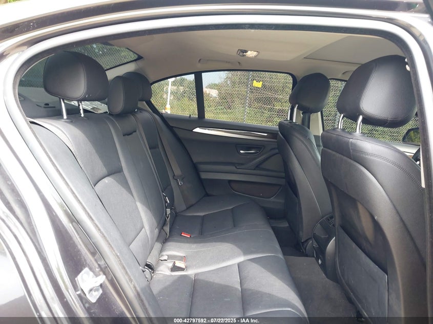 2015 BMW 5 series VIN WBA5A5C54FD514990 IAAI salvage auction — NORMAL WEAR, Salvage Title, sold $2,375 on 2026-10-12 (photo 8)