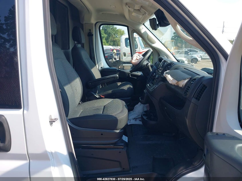 2022 Ram Promaster 1500 VIN 3C6LRVBG3NE113599 IAAI salvage auction — FRONT END, Salvage Title, sold $350 on 2026-07-09 (photo 5)