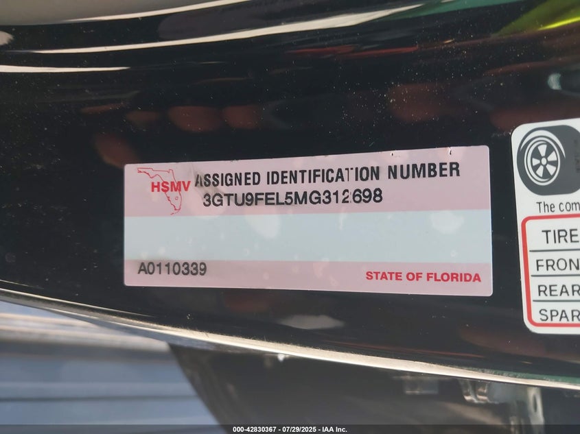 2021 Gmc Sierra 1500 VIN 3GTU9FEL5MG312698 IAAI salvage auction — THEFT, Salvage Title, sold $25,000 on 2026-09-08 (photo 9)