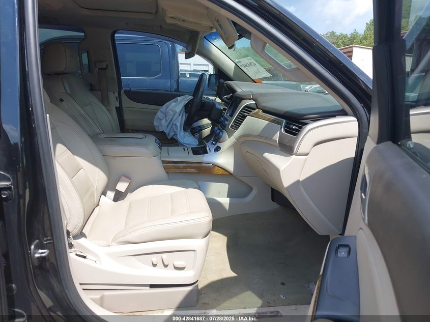 2017 Gmc Yukon VIN 1GKS2CKJ1HR214890 IAAI salvage auction — FRONT END, Salvage Title, sold $4,250 on 2026-08-26 (photo 5)