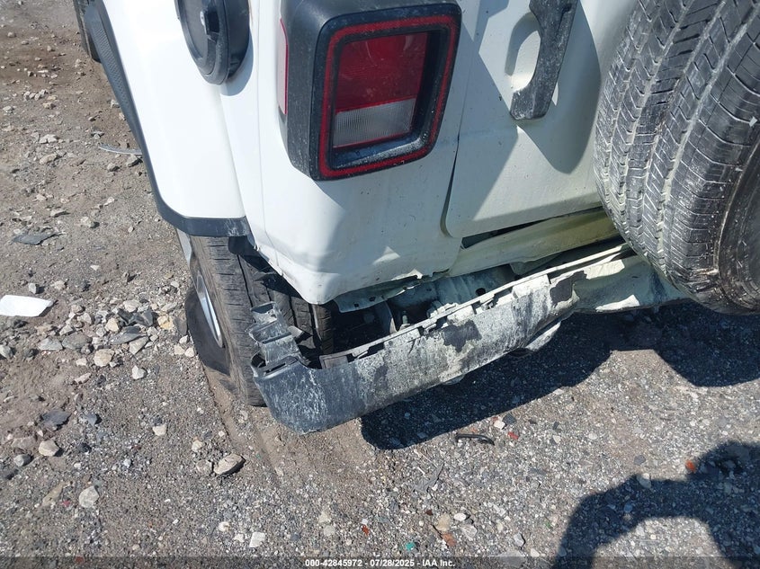 2020 Jeep Wrangler unlimited VIN 1C4HJXEN5LW339254 IAAI salvage auction — REAR END, Salvage (Pennsylvania), sold $8,300 on 2026-07-24 (photo 6)