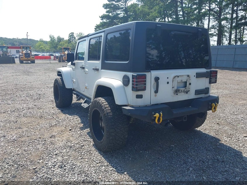 2015 Jeep Wrangler unlimited VIN 1C4BJWEG9FL604166 IAAI salvage auction — LEFT SIDE, Salvage Title, sold $7,000 on 2026-07-29 (photo 3)