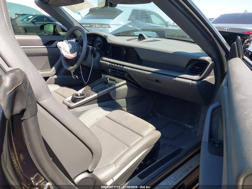 2021 Porsche 911 VIN WP0CA2A93MS239717 IAAI salvage auction — Front End, Salvage (California), sold $38,250 on 2025-12-22 (photo 5)