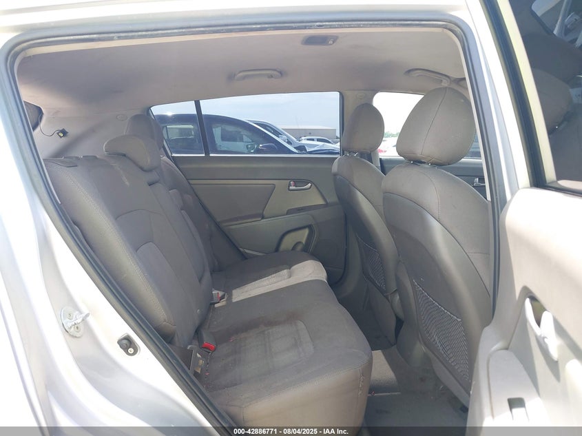 2011 Kia Sportage VIN KNDPB3A2XB7018719 IAAI salvage auction — FRONT & REAR, Salvage (Texas), sold $675 on 2026-07-08 (photo 8)