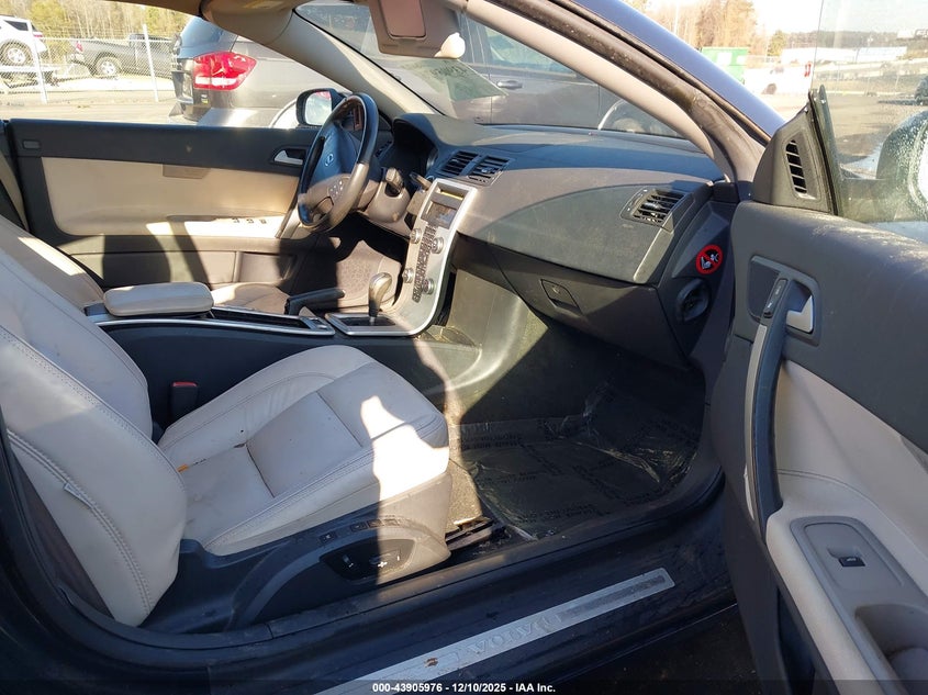 2012 Volvo C70 VIN YV1672MC4CJ124934 IAAI salvage auction — RIGHT FRONT, Other, sold $425 on 2026-07-22 (photo 5)