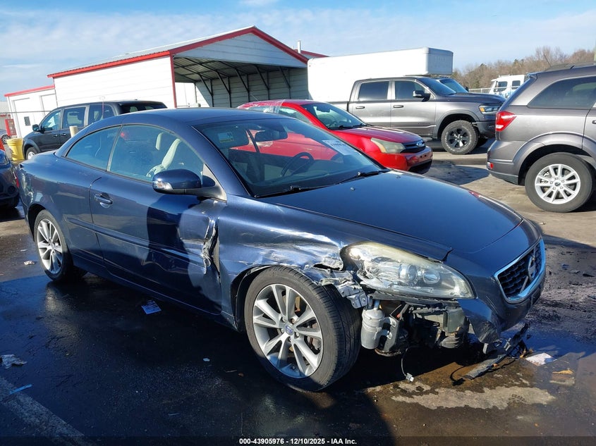 2012 Volvo C70 VIN YV1672MC4CJ124934 IAAI salvage auction — RIGHT FRONT, Other, sold $425 on 2026-07-22 (photo 6)