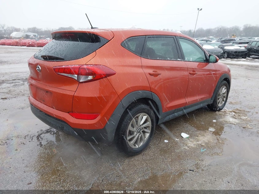 2017 Hyundai Tucson VIN KM8J23A49HU575344 IAAI salvage auction — LEFT FRONT, Salvage (Illinois), sold $2,400 on 2026-07-24 (photo 4)