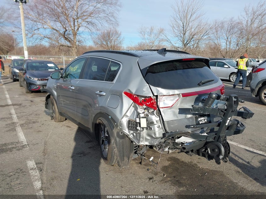 2022 Kia Sportage VIN KNDPNCACXN7985075 IAAI salvage auction — FRONT & REAR, Salvage (New Jersey), sold $4,650 on 2026-07-06 (photo 3)