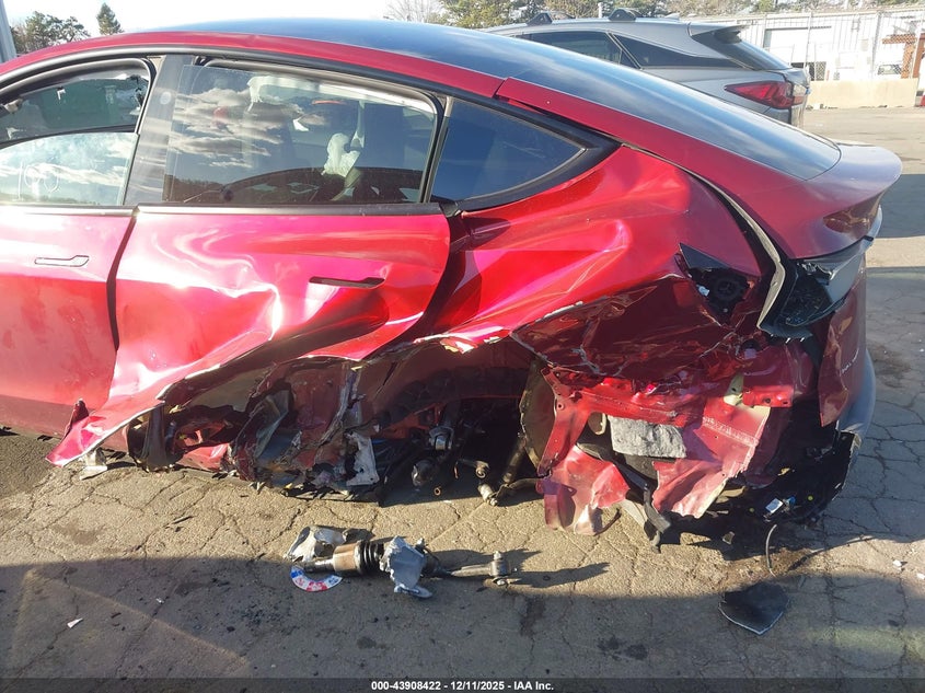 2026 Tesla Model y VIN 7SAYGDEE6TA380106 IAAI salvage auction — FRONT & REAR, Mv-907A (New York), sold $9,775 on 2026-07-28 (photo 6)