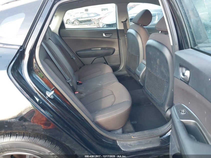 2020 Kia Optima VIN 5XXGT4L35LG403428 IAAI salvage auction — REAR END, Other, sold $1,300 on 2026-07-17 (photo 8)