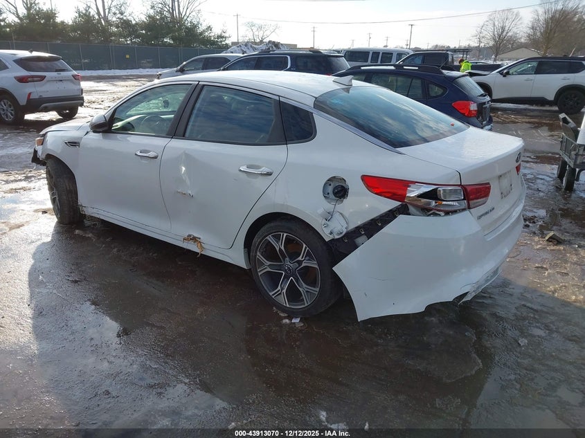 2016 Kia Optima VIN KNAGT4L35G5071210 IAAI salvage auction — ROLLOVER, Salvage (Indiana), sold $750 on 2026-07-07 (photo 3)