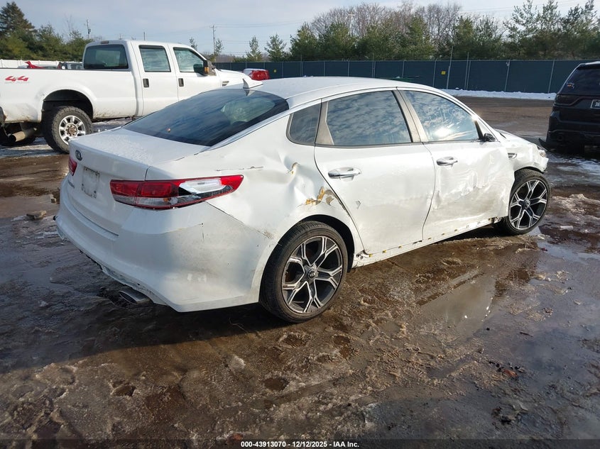 2016 Kia Optima VIN KNAGT4L35G5071210 IAAI salvage auction — ROLLOVER, Salvage (Indiana), sold $750 on 2026-07-07 (photo 4)