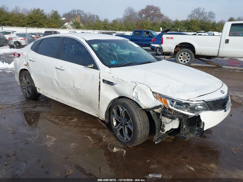 2016 Kia Optima VIN KNAGT4L35G5071210 IAAI salvage auction — ROLLOVER, Salvage (Indiana), sold $750 on 2026-07-07 (photo 6)