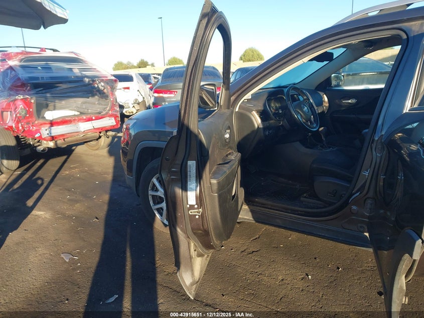 2016 Jeep Cherokee VIN 1C4PJMCB8GW311098 IAAI salvage auction — MECHANICAL, Other, sold $1,575 on 2026-08-14 (photo 5)