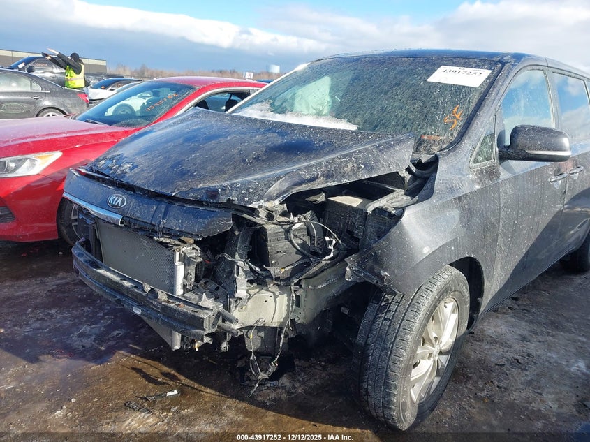 2021 Kia SEDONA VIN KNDMB5C11M6665232 IAAI salvage auction — FRONT END, Salvage Title, sold $3,650 on 2026-07-07 (photo 6)