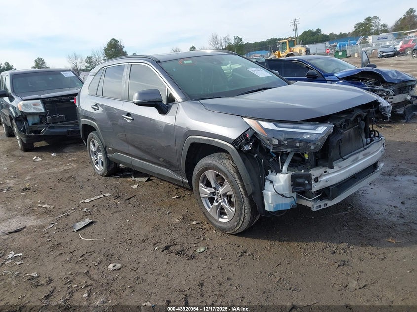 2024 Toyota Rav4 hybrid VIN JTMRWRFV7RD272984 — IAAI salvage auction photo