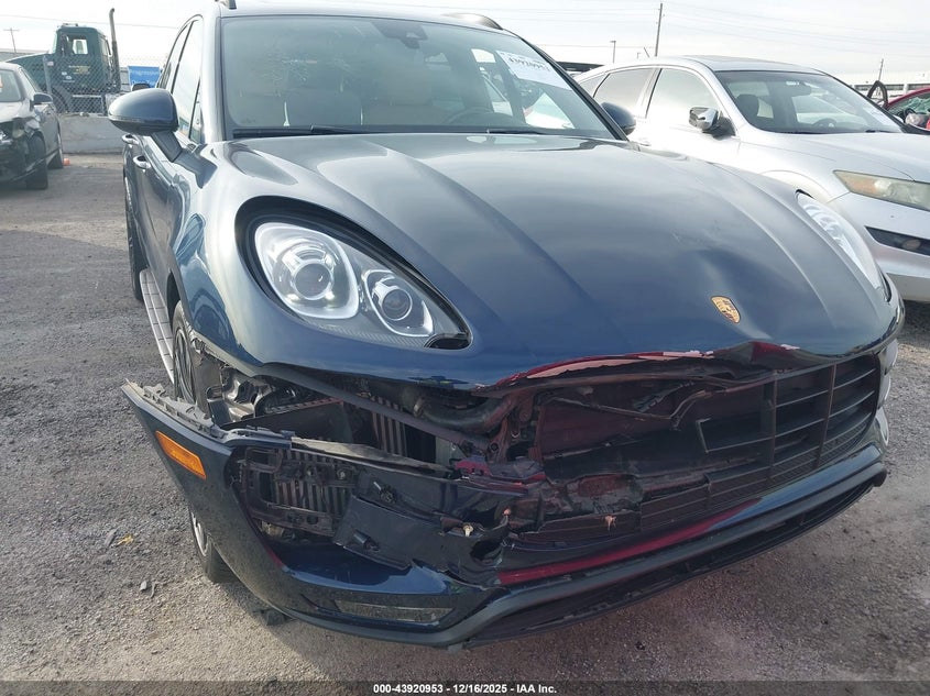 2016 Porsche Macan VIN WP1AF2A51GLB93811 IAAI salvage auction — RIGHT FRONT, Salvage (Idaho), sold $8,200 on 2026-07-14 (photo 6)