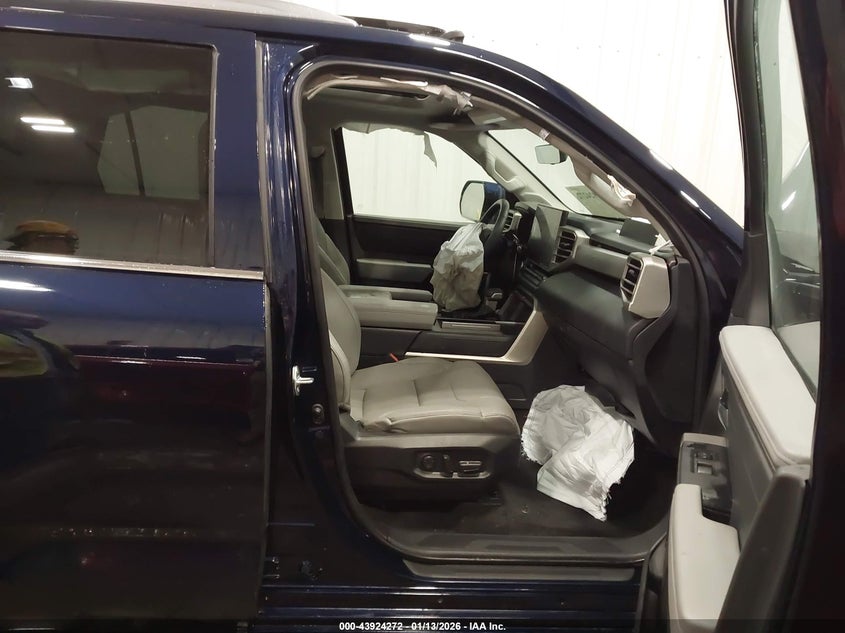 2024 Toyota Sequoia VIN 7SVAAABA4RX042694 IAAI salvage auction — Front End, Salvage (Nebraska), sold $19,400 on 2026-06-18 (photo 5)