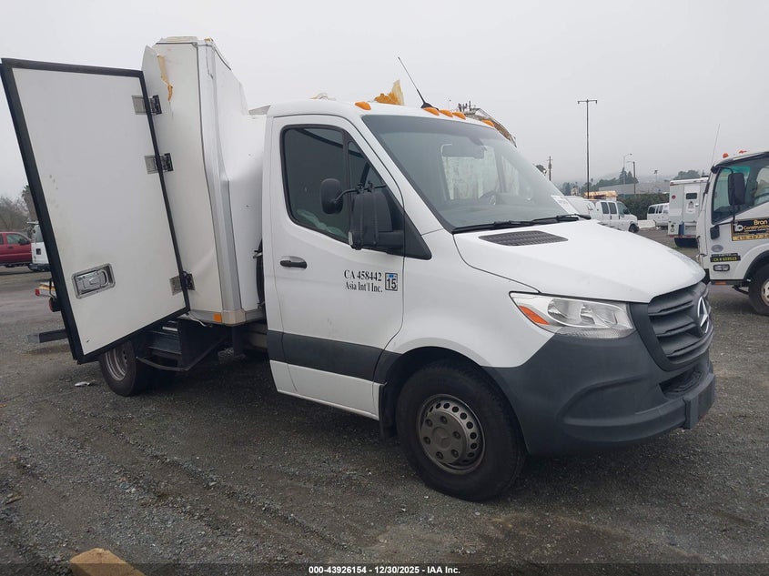 2021 Mercedes-benz Sprinter VIN W1X8D23Y7MN141287 — IAAI salvage auction photo