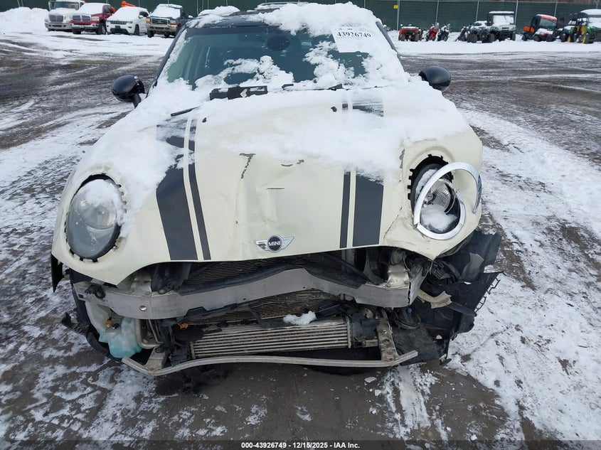 2017 Mini Cooper clubman VIN WMWLU1C54H2F27599 IAAI salvage auction — FRONT END, Salvage (Pennsylvania), sold $850 on 2026-07-28 (photo 6)