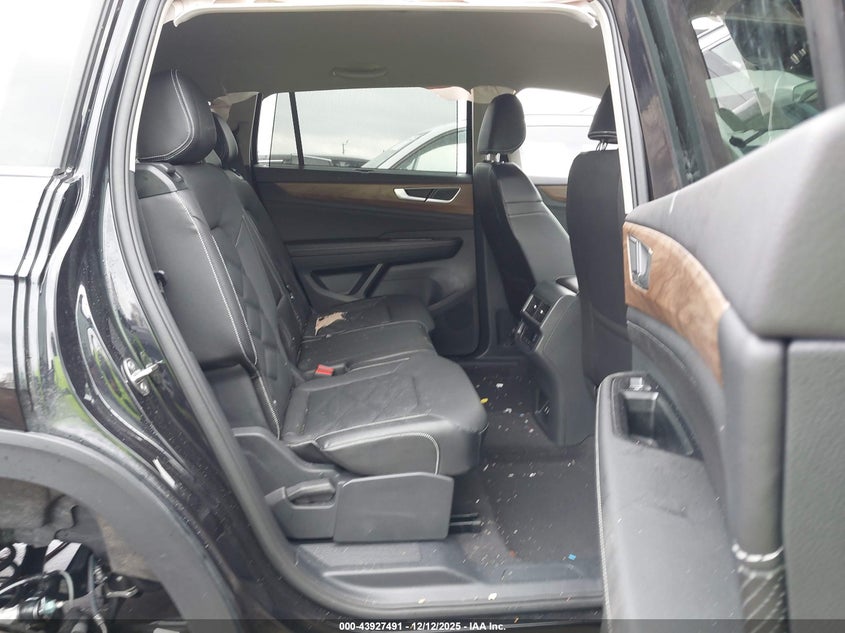 2024 Volkswagen Atlas VIN 1V2HR2CA8RC615298 IAAI salvage auction — LEFT SIDE, Other, sold $9,300 on 2026-07-28 (photo 8)