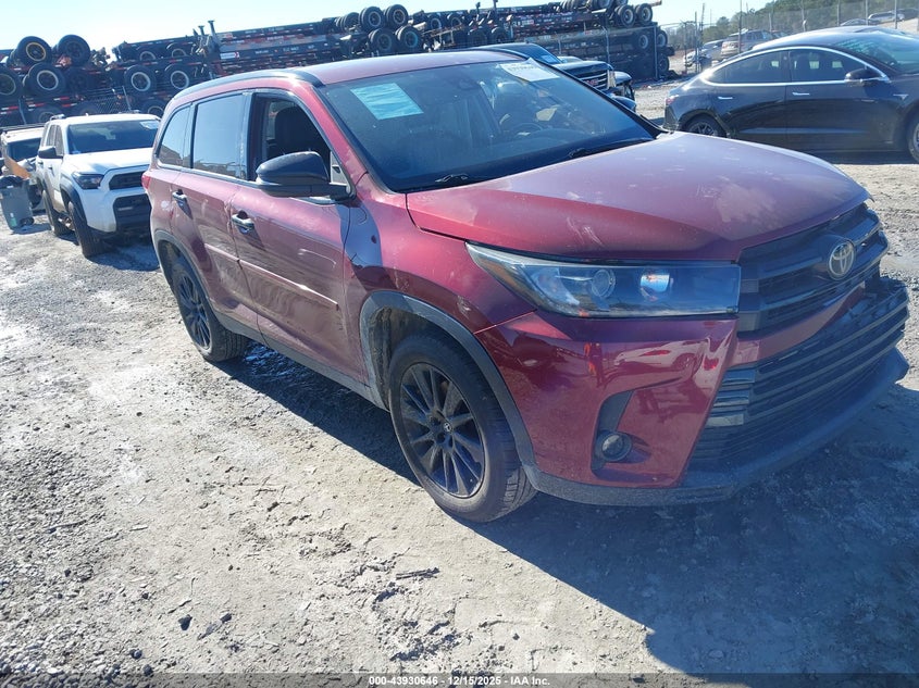 2019 Toyota Highlander VIN 5TDKZRFH0KS318118 — IAAI salvage auction photo