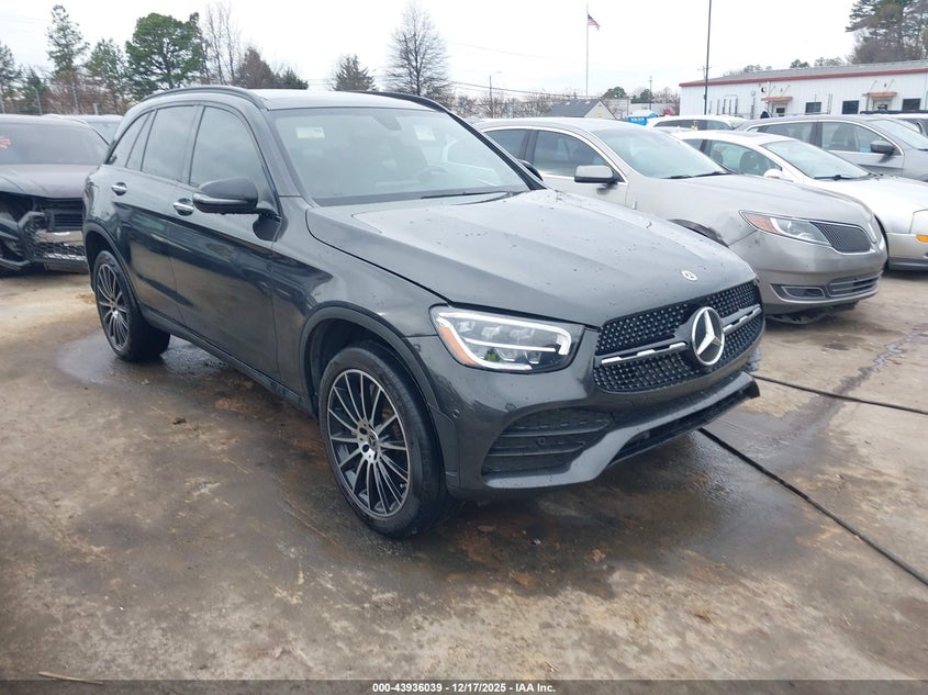 2020 Mercedes-benz Glc VIN WDC0G8DB8LF724648 IAAI salvage auction — LEFT SIDE, Salvage Title, sold $12,800 on 2026-07-20 (photo 1)