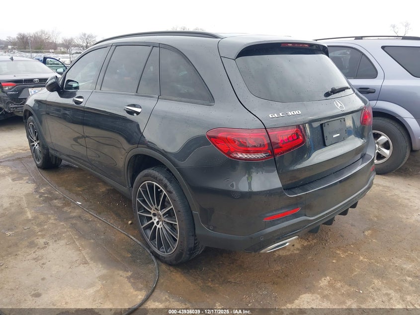 2020 Mercedes-benz Glc VIN WDC0G8DB8LF724648 IAAI salvage auction — LEFT SIDE, Salvage Title, sold $12,800 on 2026-07-20 (photo 3)