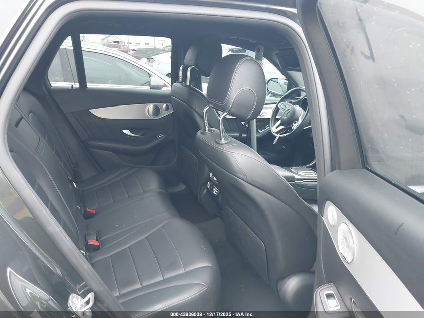 2020 Mercedes-benz Glc VIN WDC0G8DB8LF724648 IAAI salvage auction — LEFT SIDE, Salvage Title, sold $12,800 on 2026-07-20 (photo 8)