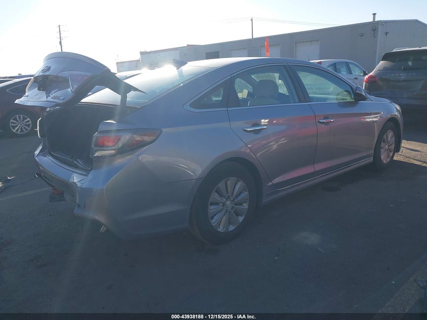 2016 Hyundai Sonata hybrid VIN KMHE24L17GA028325 IAAI salvage auction — REAR END, Other, sold $1,500 on 2026-07-30 (photo 4)