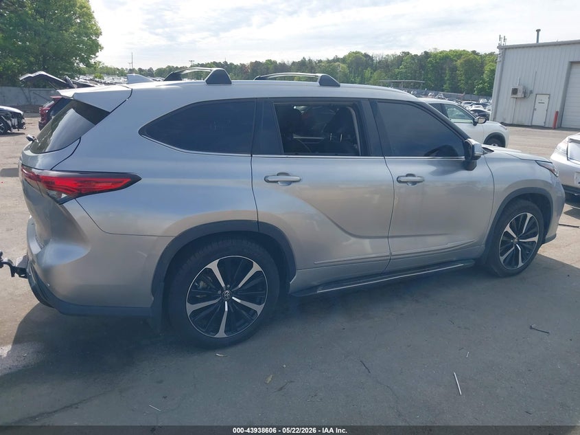 2022 Toyota Highlander VIN 5TDDZRBH5NS168493 IAAI salvage auction — THEFT, Mv-907A (New York), sold $15,300 on 2026-07-28 (photo 6)