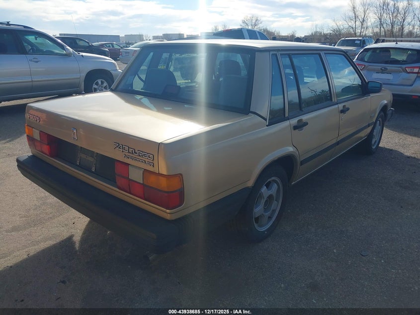 1987 Volvo 740 VIN YV1FX8745H1136699 IAAI salvage auction — MECHANICAL, Bill Of Sale (Colorado), sold $375 on 2026-07-28 (photo 4)