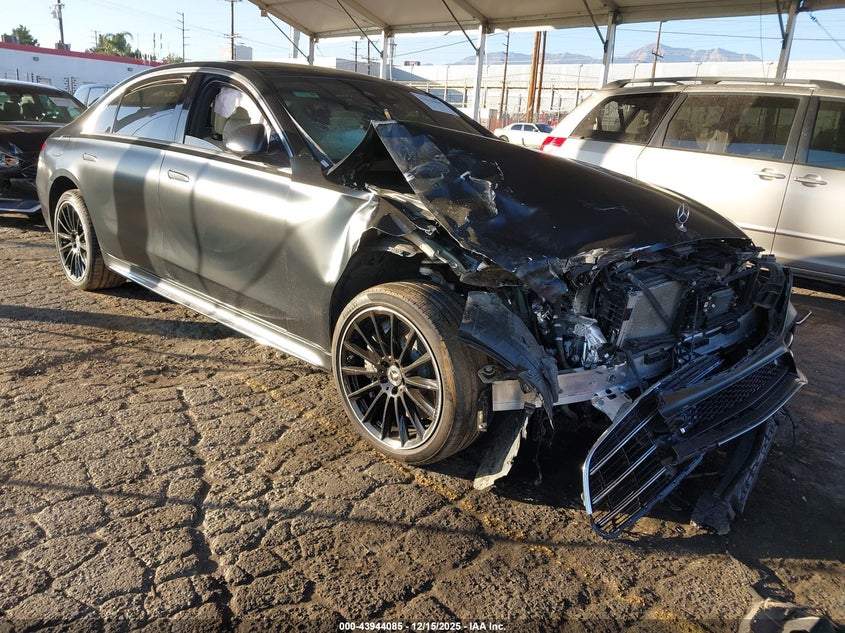 2022 Mercedes-benz S-klasse VIN W1K6G7GB0NA133581 IAAI salvage auction — RIGHT FRONT, Salvage (California), sold $34,025 on 2026-07-07 (photo 1)