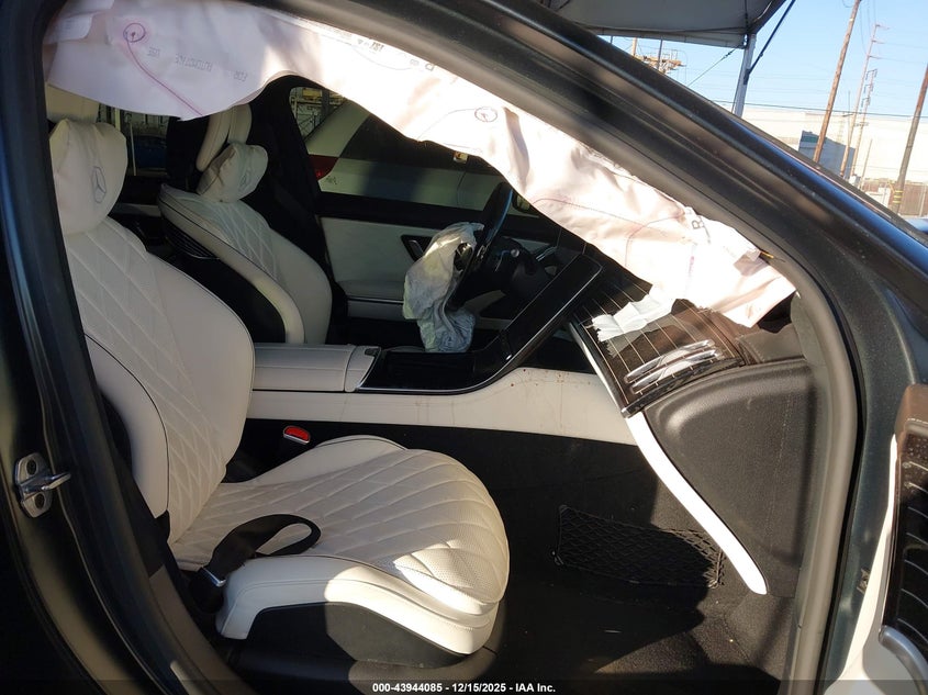 2022 Mercedes-benz S-klasse VIN W1K6G7GB0NA133581 IAAI salvage auction — RIGHT FRONT, Salvage (California), sold $34,025 on 2026-07-07 (photo 5)