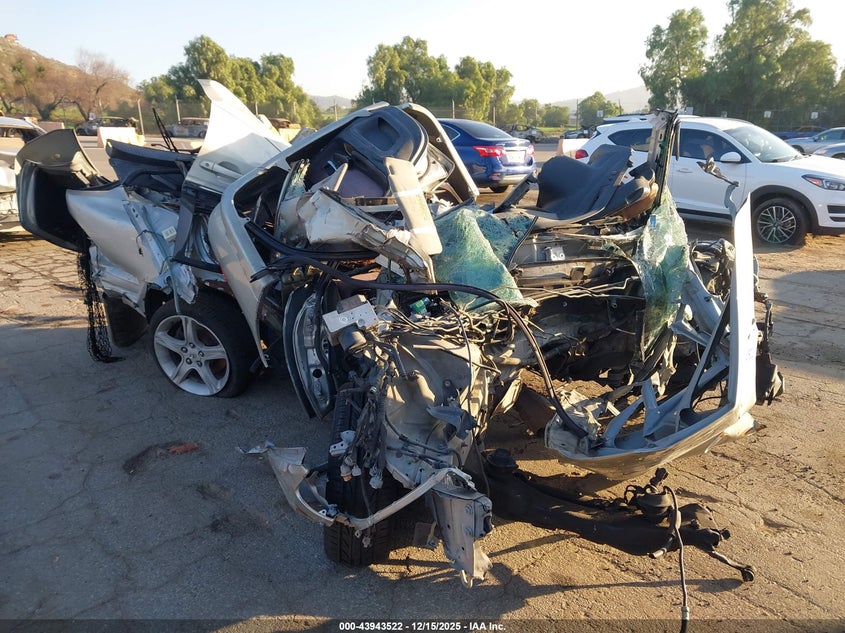 2001 Lexus Is VIN JTHBD182110033386 IAAI salvage auction — ROLLOVER, Non-Repairable (California), sold $25 on 2026-07-21 (photo 1)