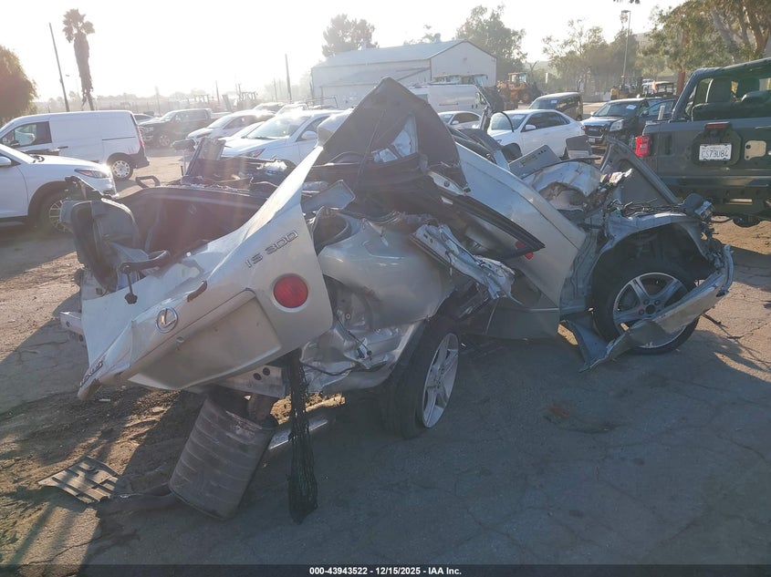 2001 Lexus Is VIN JTHBD182110033386 IAAI salvage auction — ROLLOVER, Non-Repairable (California), sold $25 on 2026-07-21 (photo 4)