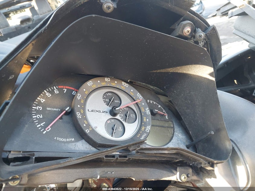 2001 Lexus Is VIN JTHBD182110033386 IAAI salvage auction — ROLLOVER, Non-Repairable (California), sold $25 on 2026-07-21 (photo 7)