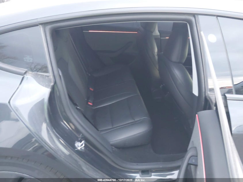2025 Tesla Model 3 VIN 5YJ3E1EA8SF872243 IAAI salvage auction — FRONT & REAR, Salvage Title, sold $17,100 on 2026-07-09 (photo 8)