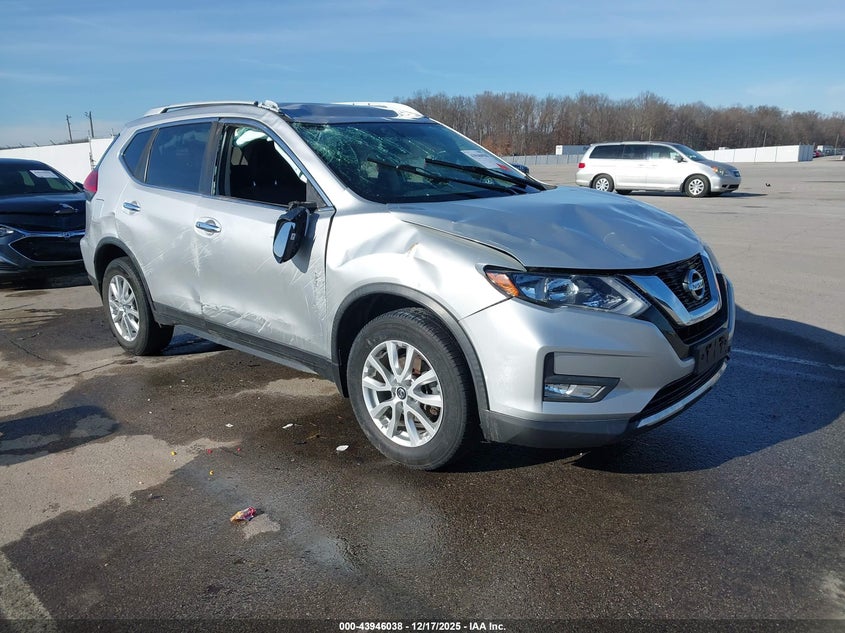 2017 Nissan Rogue VIN JN8AT2MV4HW001257 IAAI salvage auction — ROLLOVER, Salvage Title, sold $800 on 2026-07-16 (photo 1)