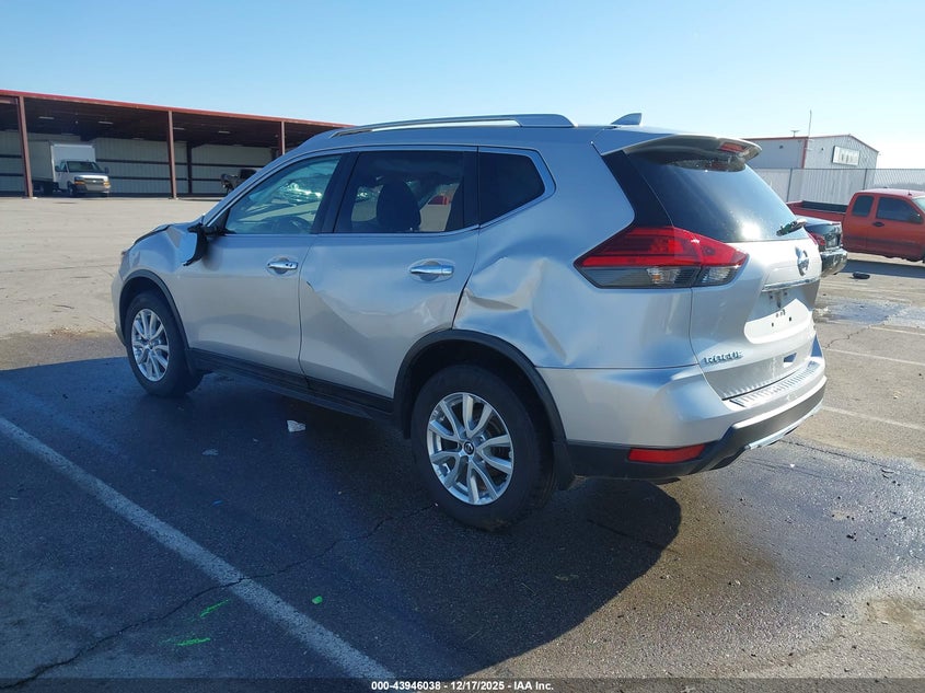 2017 Nissan Rogue VIN JN8AT2MV4HW001257 IAAI salvage auction — ROLLOVER, Salvage Title, sold $800 on 2026-07-16 (photo 3)