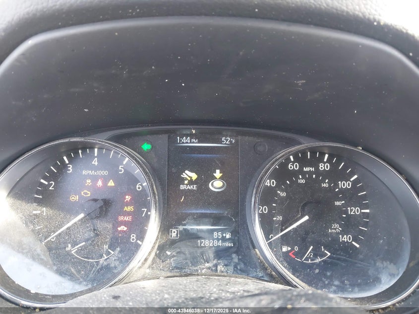 2017 Nissan Rogue VIN JN8AT2MV4HW001257 IAAI salvage auction — ROLLOVER, Salvage Title, sold $800 on 2026-07-16 (photo 7)