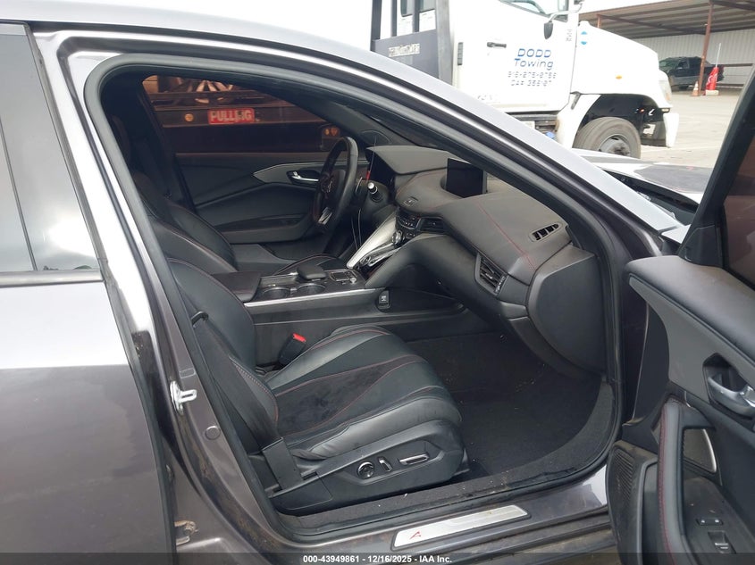 2021 Acura Tlx VIN 19UUB5F51MA015216 IAAI salvage auction — THEFT, Mv-907A (New York), sold $14,200 on 2026-07-22 (photo 5)