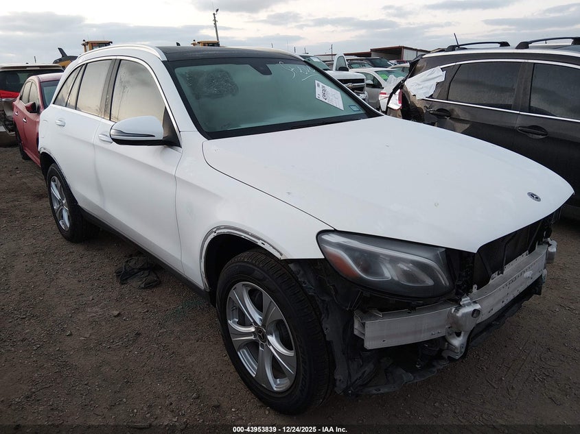 2018 Mercedes-benz Glc VIN WDC0G4JB2JV077907 IAAI salvage auction — FRONT & REAR, Salvage Title, sold $6,100 on 2026-07-12 (photo 1)