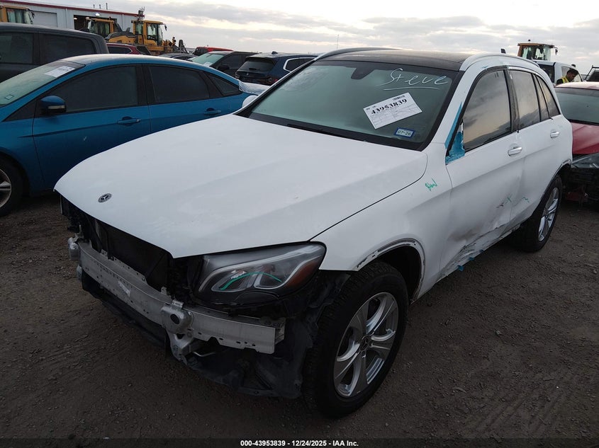 2018 Mercedes-benz Glc VIN WDC0G4JB2JV077907 IAAI salvage auction — FRONT & REAR, Salvage Title, sold $6,100 on 2026-07-12 (photo 2)