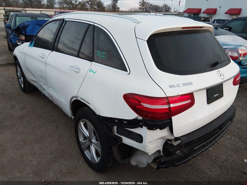 2018 Mercedes-benz Glc VIN WDC0G4JB2JV077907 IAAI salvage auction — FRONT & REAR, Salvage Title, sold $6,100 on 2026-07-12 (photo 3)