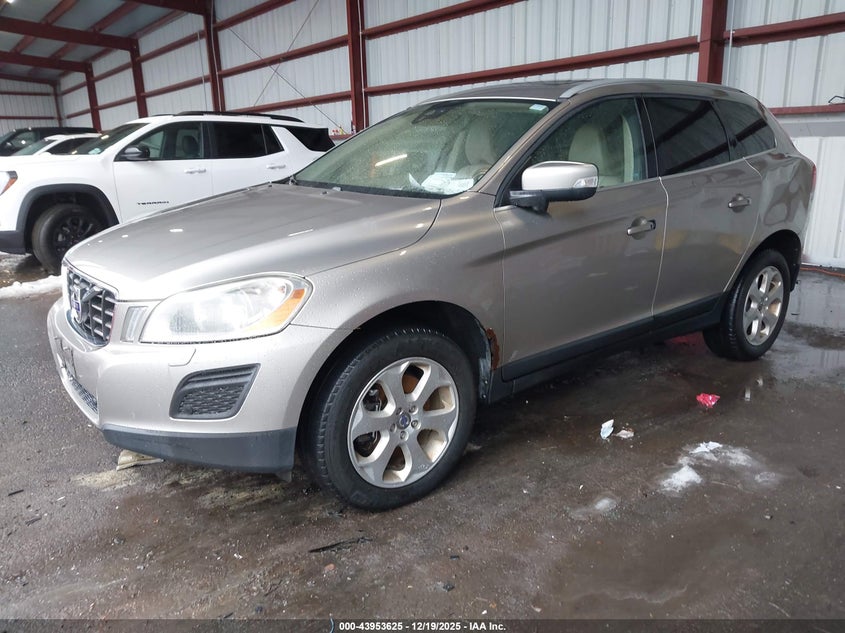 2012 Volvo Xc60 VIN YV4902DZ6C2297826 IAAI salvage auction — REAR END, Clear (New York), sold $400 on 2026-07-30 (photo 2)