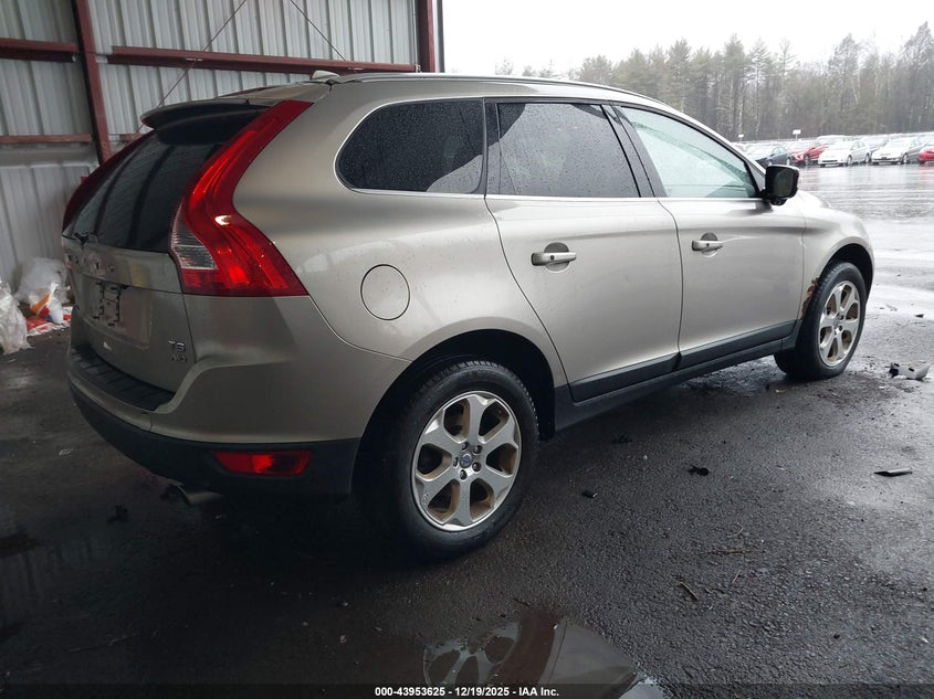 2012 Volvo Xc60 VIN YV4902DZ6C2297826 IAAI salvage auction — REAR END, Clear (New York), sold $400 on 2026-07-30 (photo 4)