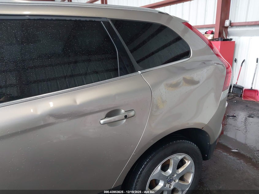 2012 Volvo Xc60 VIN YV4902DZ6C2297826 IAAI salvage auction — REAR END, Clear (New York), sold $400 on 2026-07-30 (photo 6)