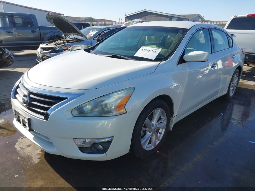 2015 Nissan Altima VIN 1N4AL3AP2FC241158 IAAI salvage auction — RIGHT FRONT, Clear (Hawaii), sold $1,950 on 2026-07-21 (photo 2)