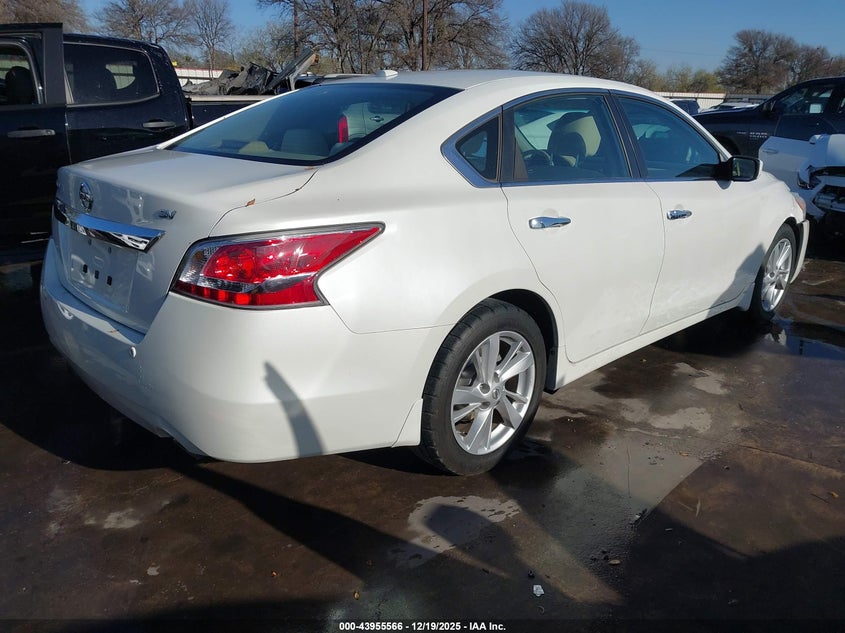 2015 Nissan Altima VIN 1N4AL3AP2FC241158 IAAI salvage auction — RIGHT FRONT, Clear (Hawaii), sold $1,950 on 2026-07-21 (photo 4)